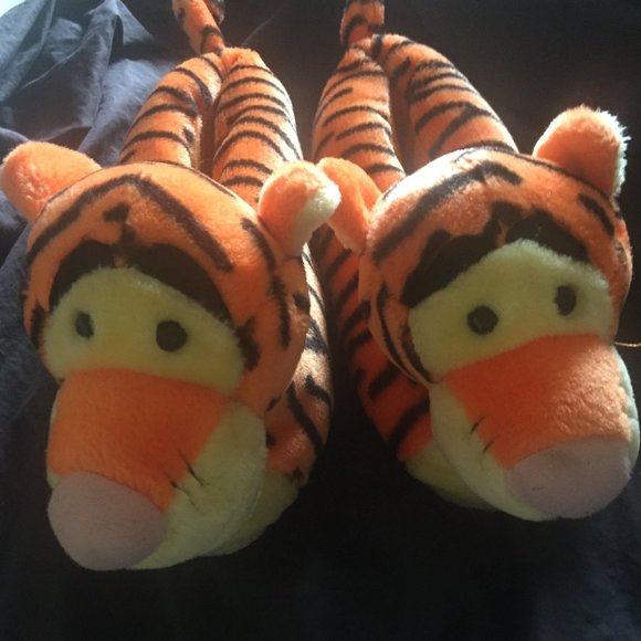 tigger slippers